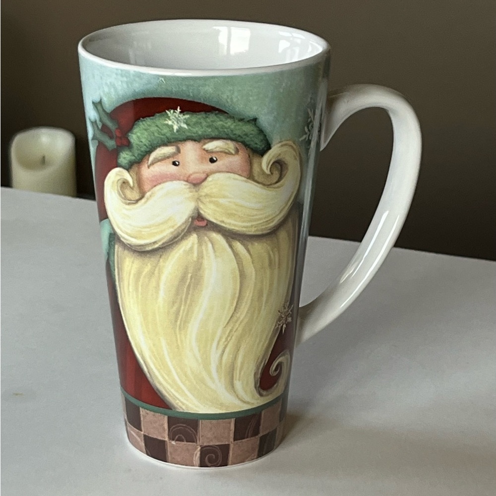 DesignPac Gifts 6 in Tall latte mug, Santa/Holiday drinkware